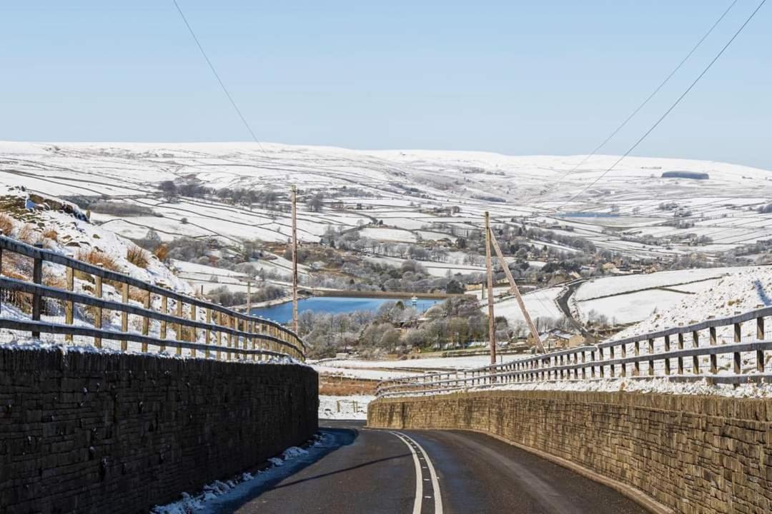 Stones Cottage Farm, Nr Haworth, Family Friendly, Work Friendly, Gaming Barn, Crafting, Free Wifi, Free Parking, Ev Point Oxenhope Eksteriør billede